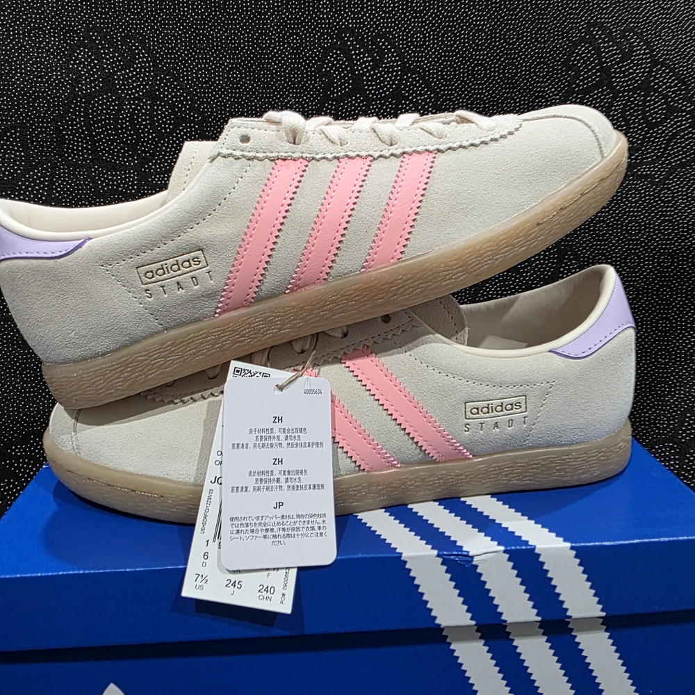 7.5women's Adidas Stadt In Wonder Whote Power Plum And Pink. Brand New
